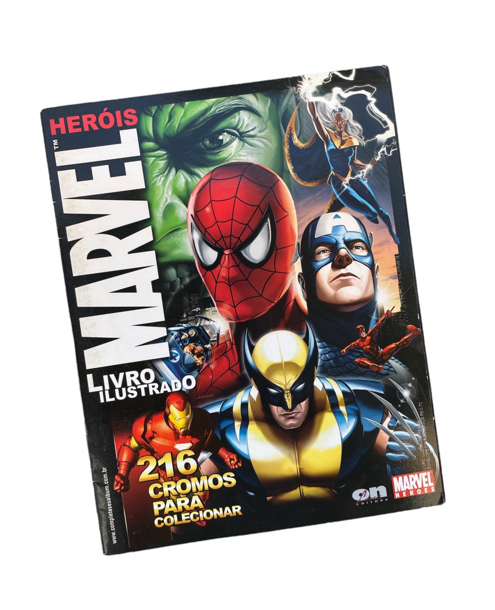 Álbum de Figurinhas Marvel Heróis completo 216