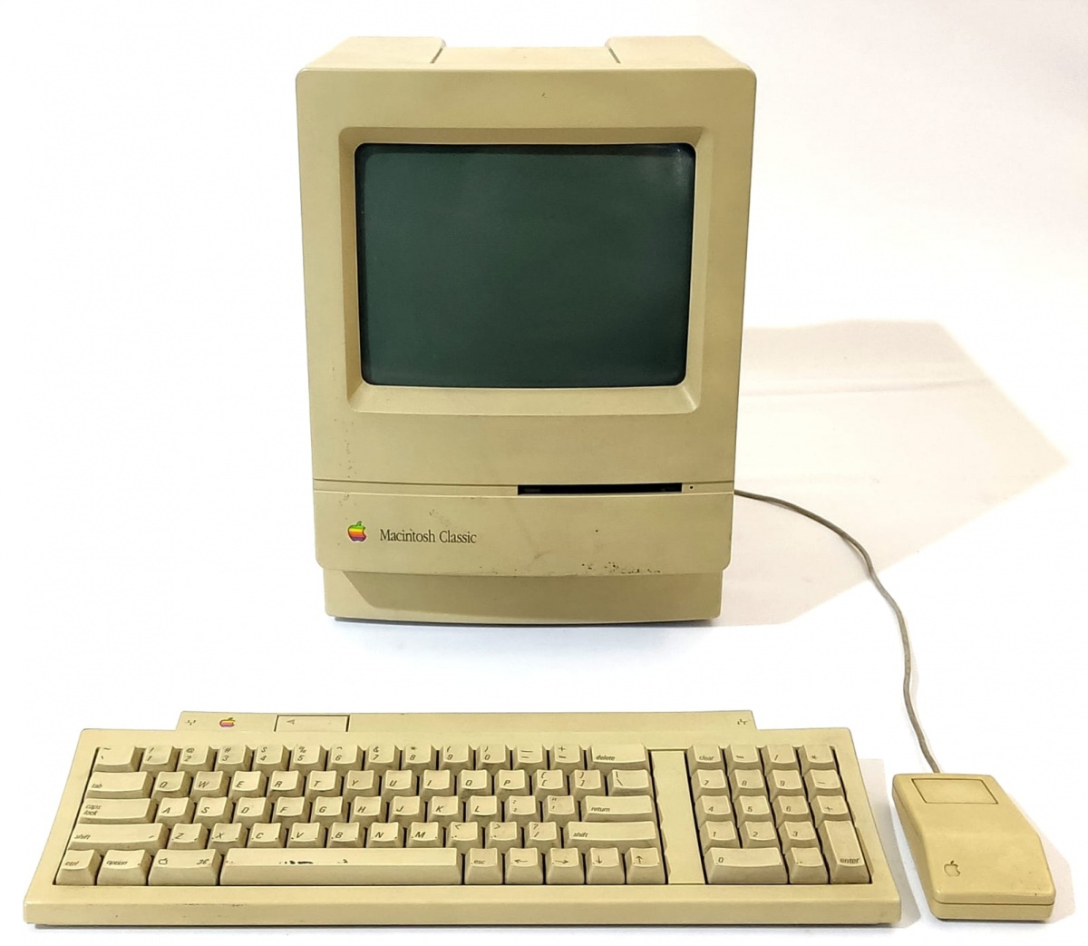 Apple Antigo Computador Macintosh Classic Fabricado E