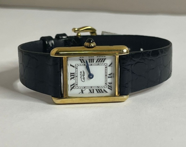 Relógio Cartier tank plaquet tamanho P pulseira de couro e caixa de