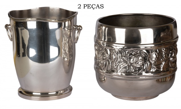 A Prata Wine Cooler Em Metal Espessurado Prata