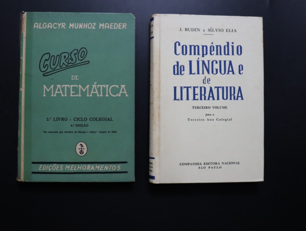 2 livros didáticos antigos Curso de Matemática de Alga