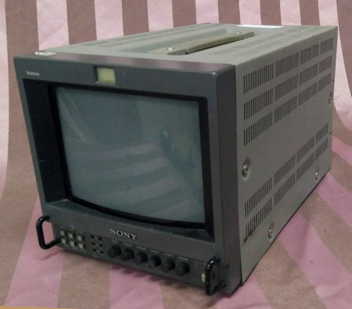 業務用 トリニトロン ビデオモニター SONY PVM-8041Q sony-pvm-8041q-man-i-love-this