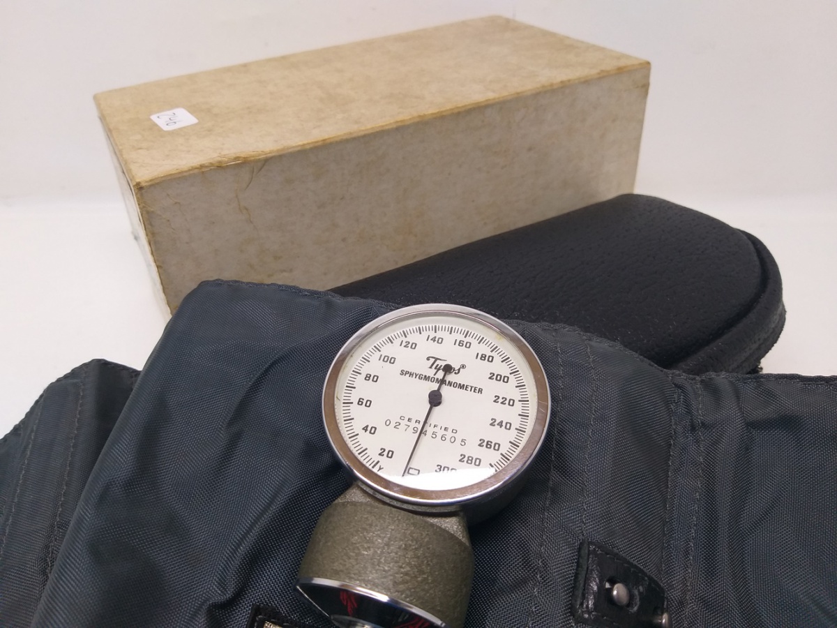 Sphygmomanometer, Made in USA, marca TYCOS Taylor, muit