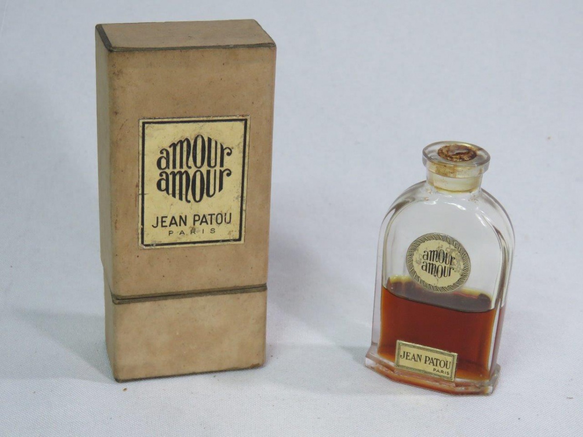 ANTIGO VIDRO DE PERFUME AMOUR AMOUR DE JEAN PATOU POUR