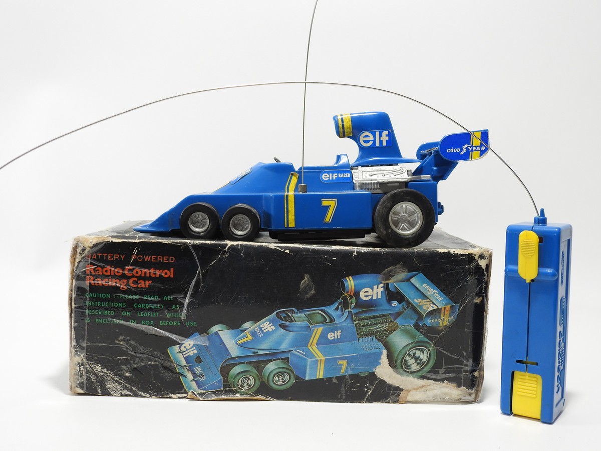 Racing Car ELF Radio Control .Project /34, 25cm na caix
