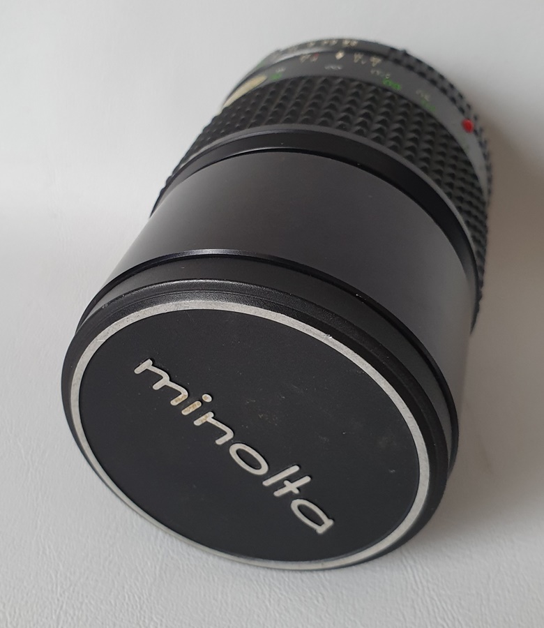 Lente japonesa Minolta MD Tele Rokkor 1:3.5 f=135 mm. C