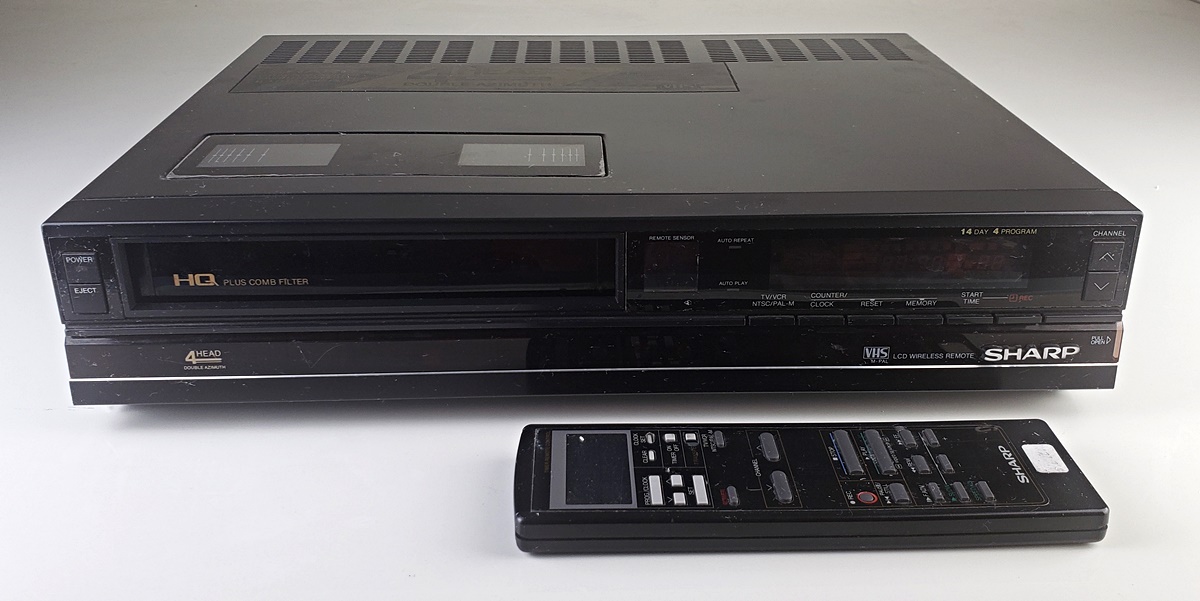 Video cassete Sharp modelo VC 794 B 4 cabeças double