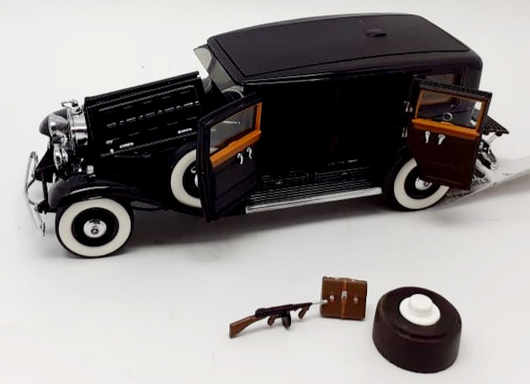 Amazon.co.jp: Franklin Mint 1930 Cadillac V16 LWB Sedan D4C