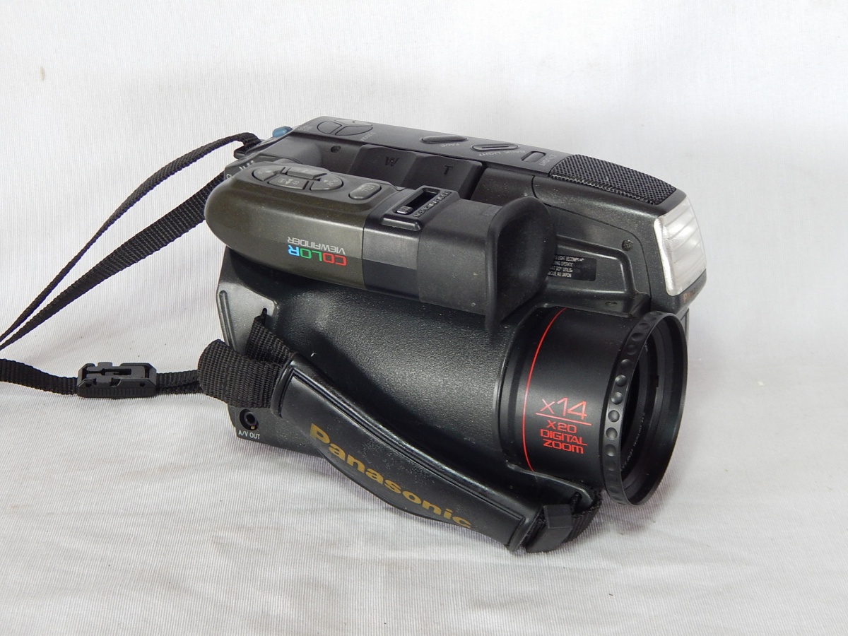 panasonic palmcorder iq