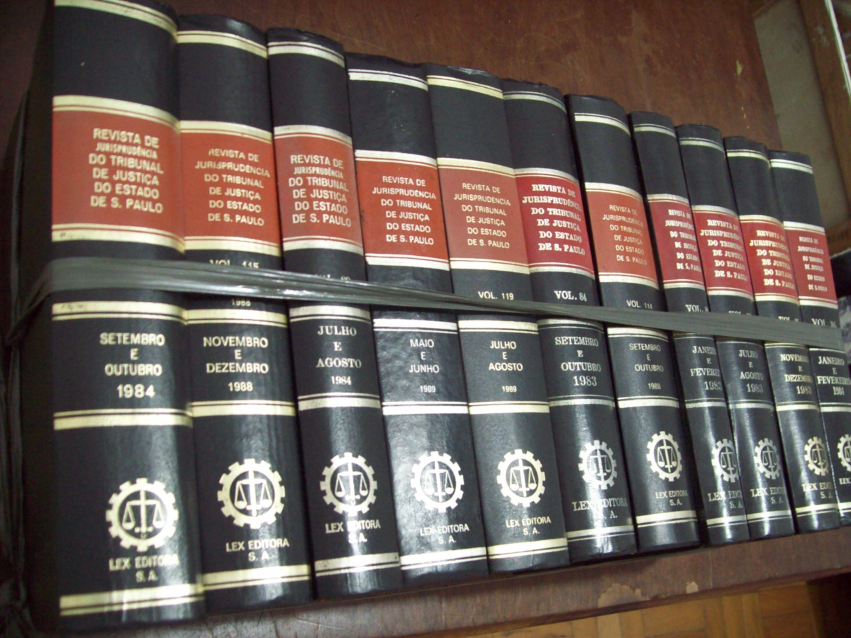 LOTE COM 11 LIVROS LEX CAPAS DURA ÓTIMO ESTADO DIREITO
