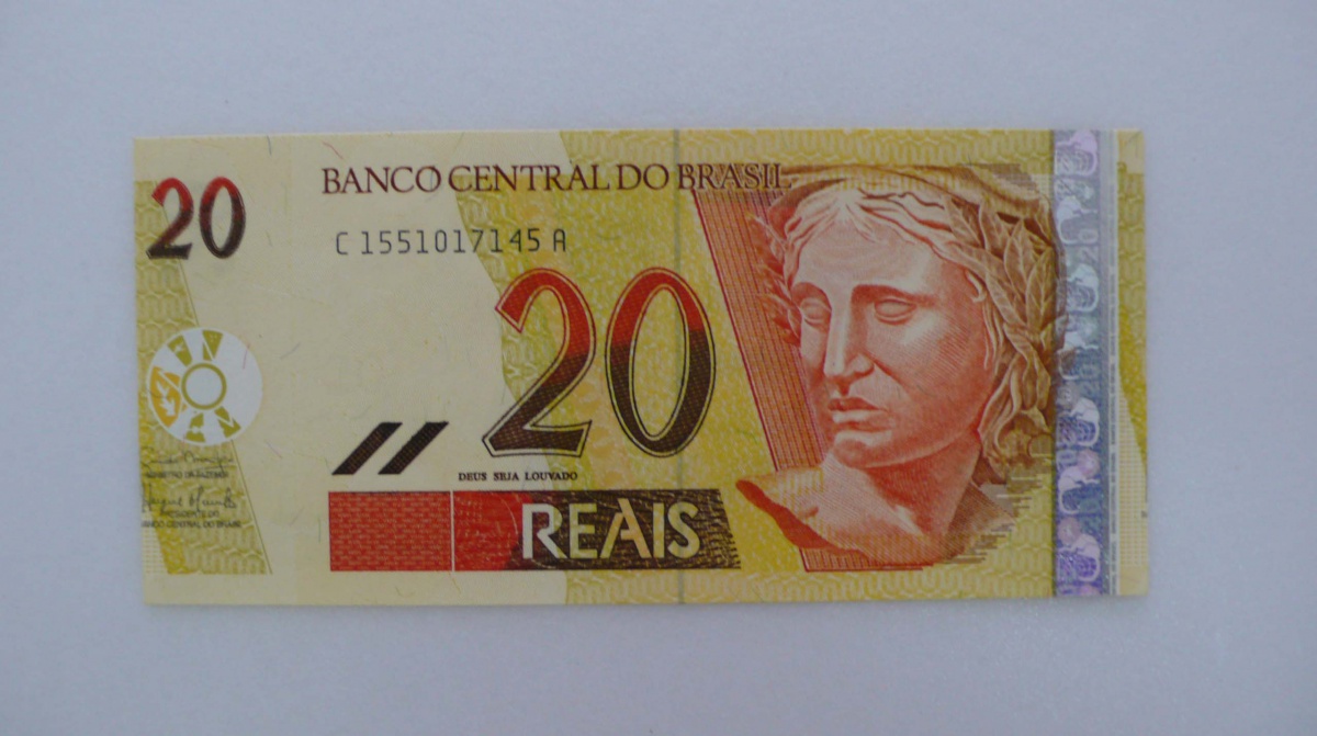 Nota de 20,00 Reais com defeito de impressão.
