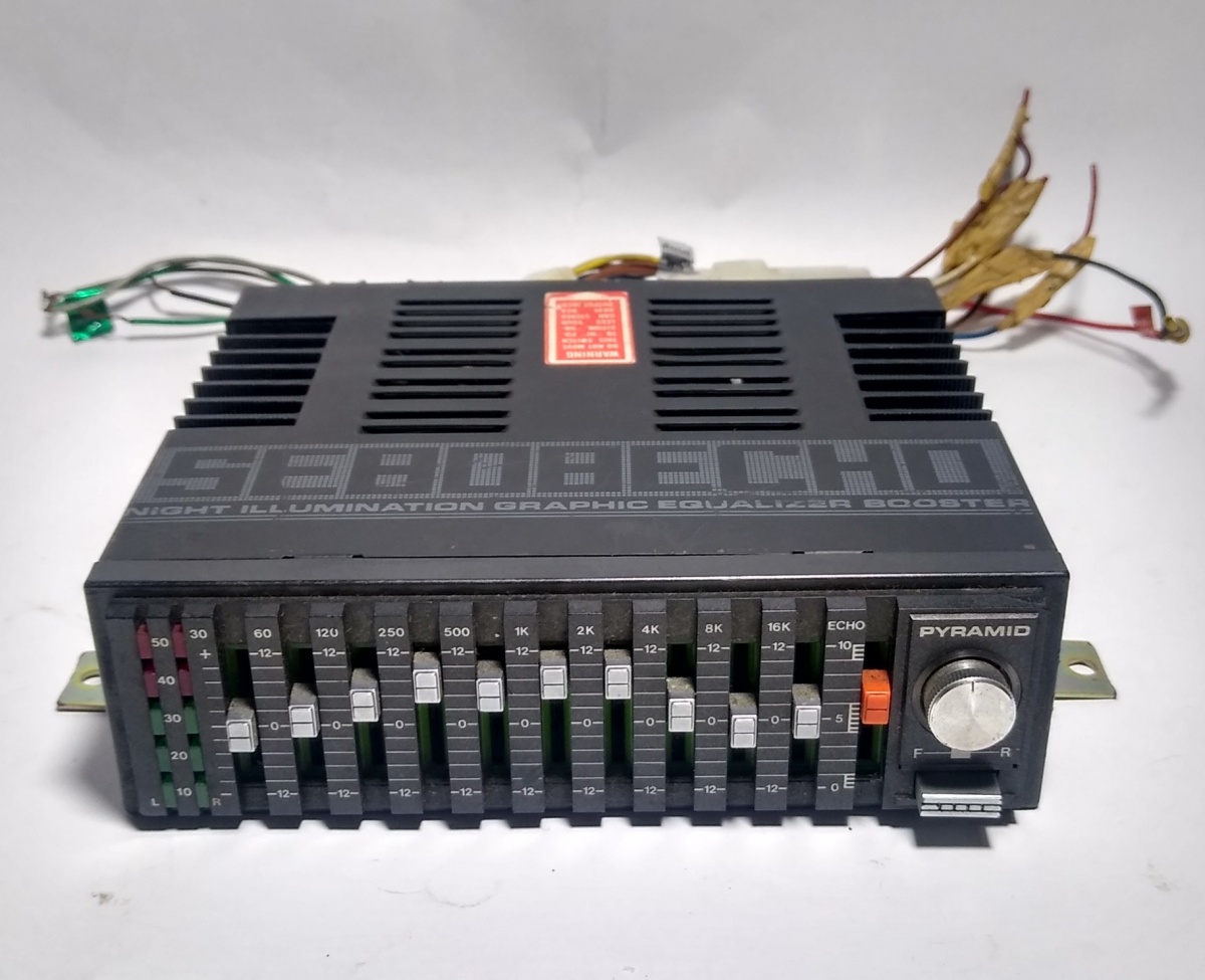 Antigo Equalizador PYRAMID SE 808 ECHO Made in Taiw