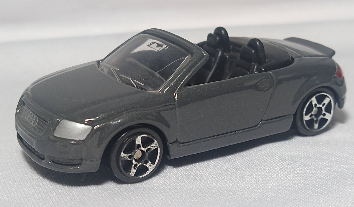 Miniatura Audi TT Roadster - Côr Cinza Chumbo - Escala: