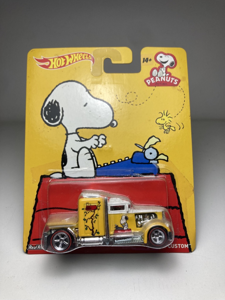 Convoy Custom Amarelo Snoopy Hot Wheels Premium Miniatu