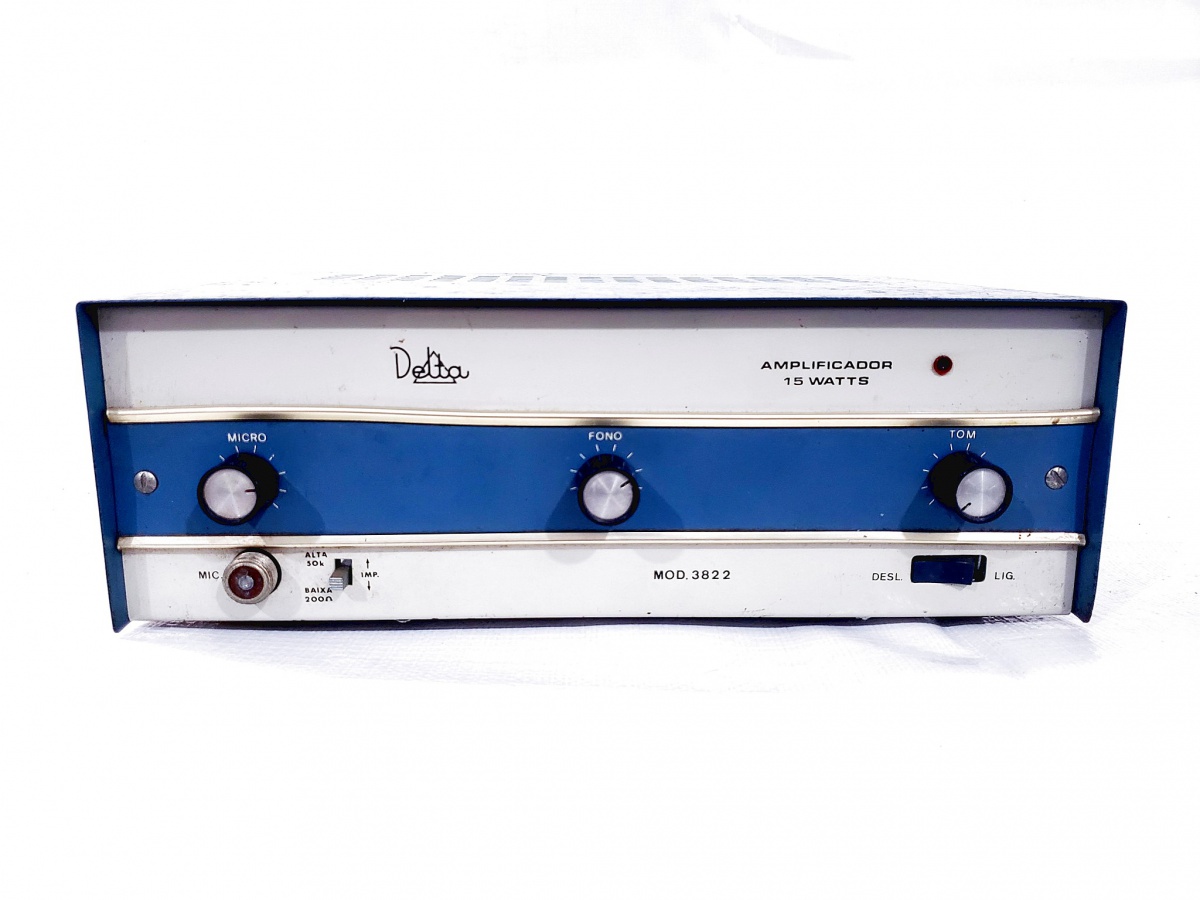 Amplificador Delta 15 Watts, apresenta funcionamento ao