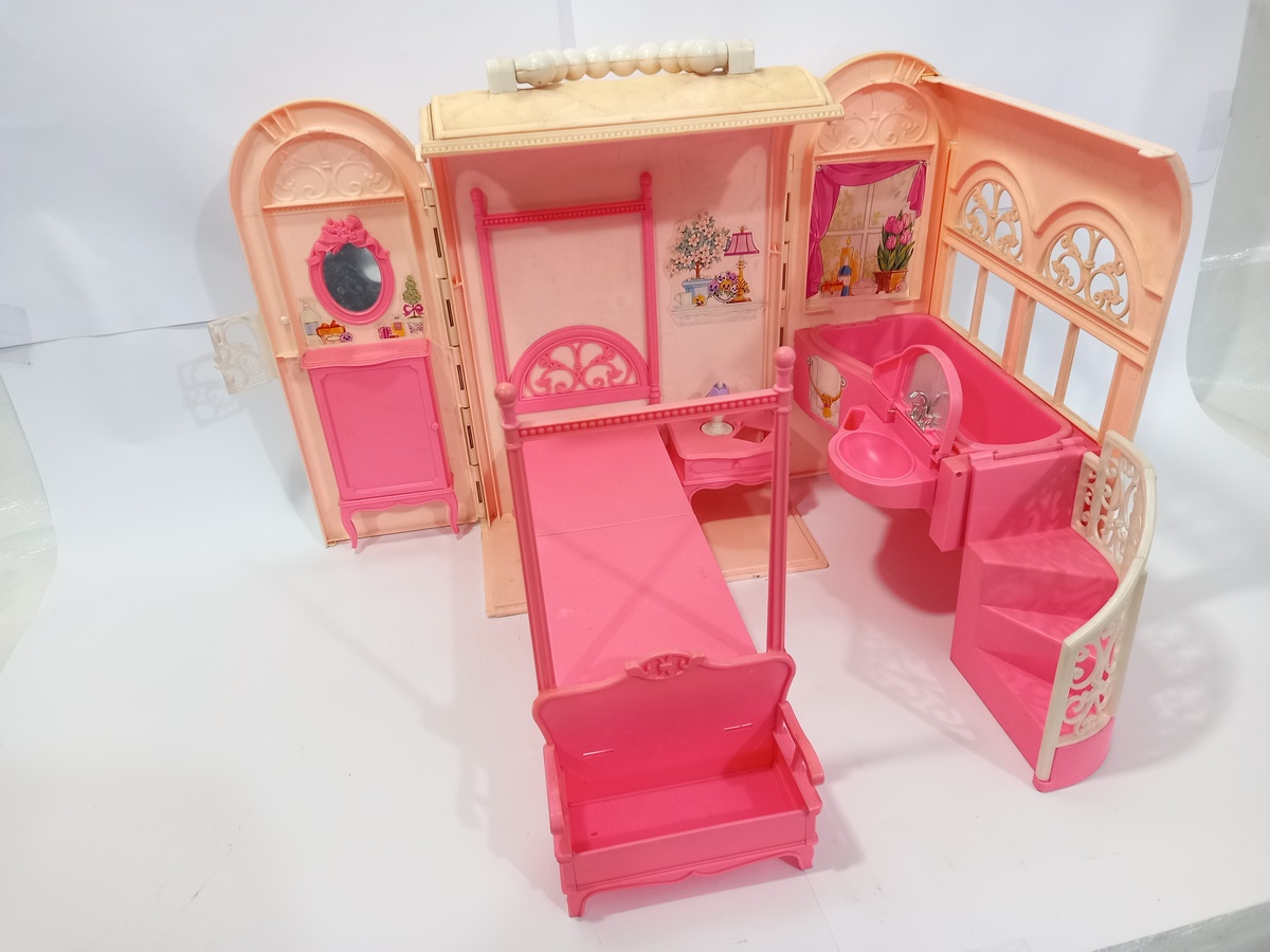 Antigo quarto casa Barbie anos 90, vendido no estado conforme fot