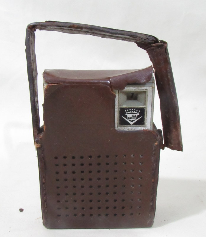 ELETRÔNICOS - Antigo rádio SIX TRANSISTOR, fabricante M
