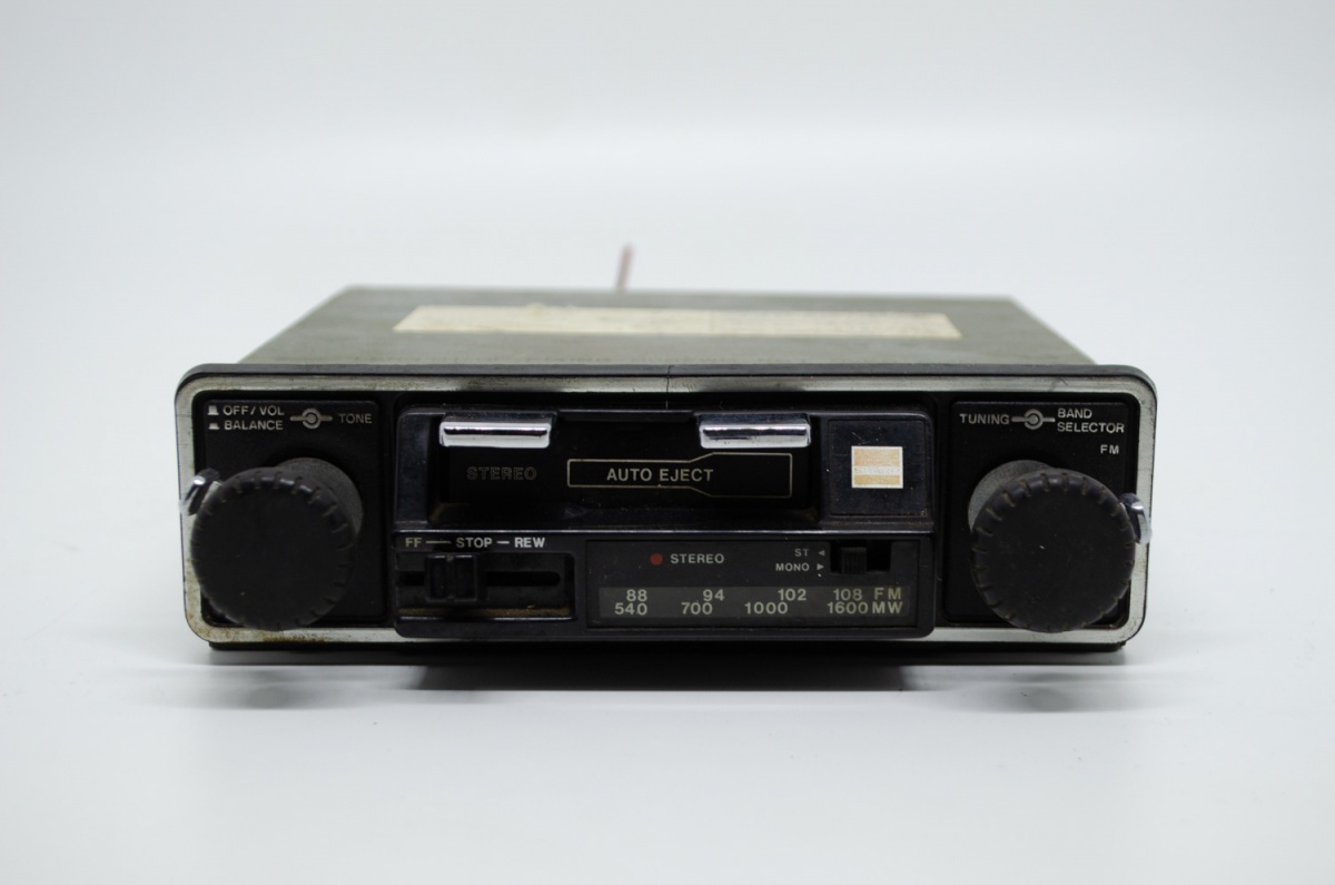 Toca Fitas Automotivo Sharp Modelo RG 5200X Jap o M toca-fitas-automotivo-sharp-modelo-rg-5200x-jap-o-m