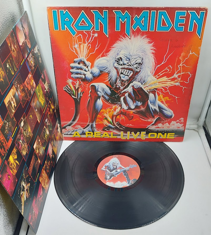 LP Disco de Vinil - Iron Maiden - A Real Live One. Capa