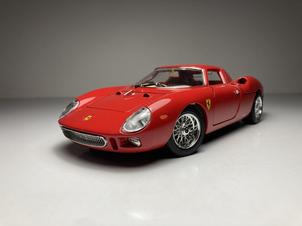 Ferrari 250 Le Mans (1965) Vermelho - Burago *Possui ca