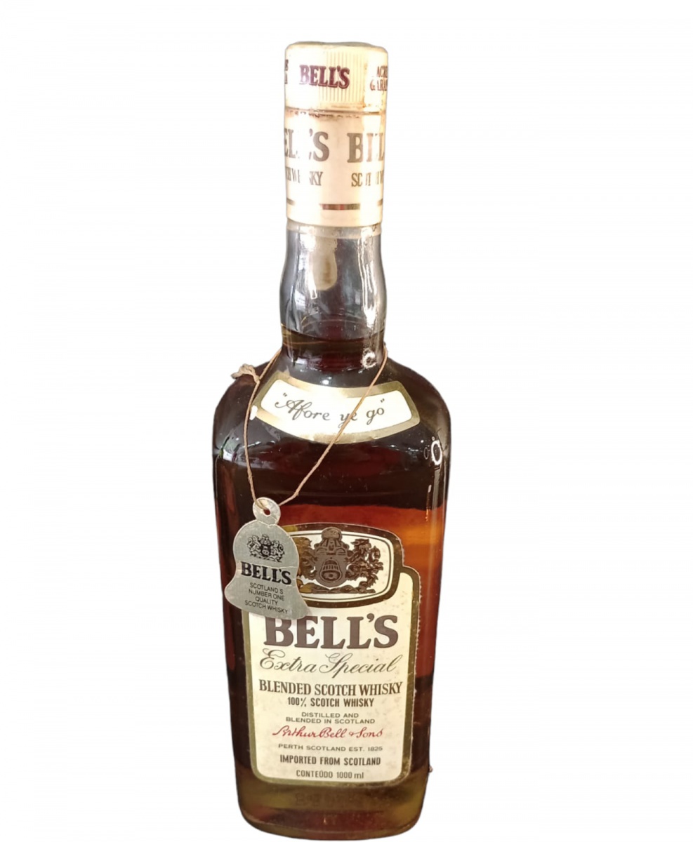 ANTIGA GARRAFA DE SCOTCH WHISKY BELL'S EXTRA SPECI