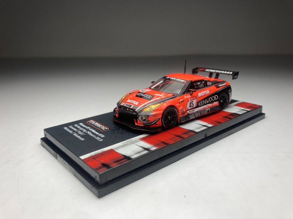 Nissan GT-R Nismo GT3 Nurburgring 24 Hours Laranja Tarm