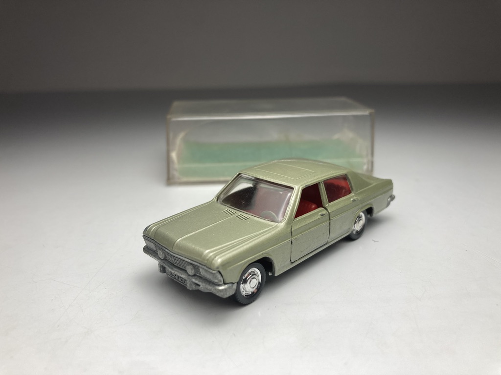 Opel Admiral 2800E Miniatura Schuco. Produzida na Alema