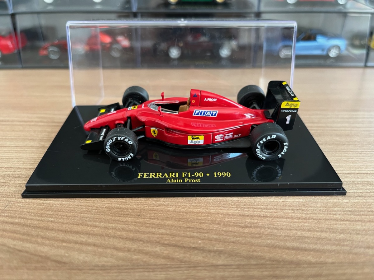 Rara Miniatura carrinho Ferrari F1 - 90 Alain Prost. Co