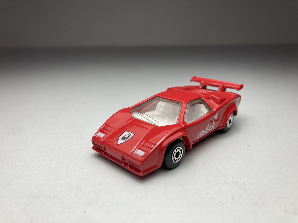 Lamborghini Countach LP 5000S Vermelho - Matchbox Escal