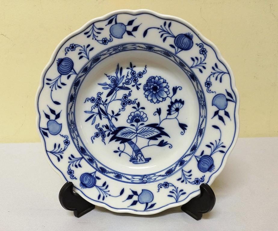 MEISSEN - Prato em porcelana alemã de SAXE do Sec XIX,