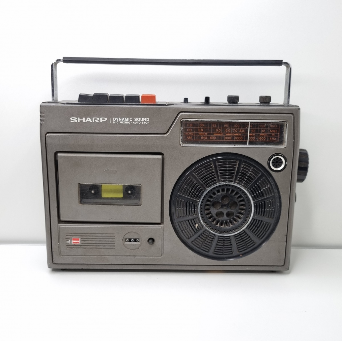 Antigo rádio Sharp Dynamic Sound - med. 28,5 cm - Peça