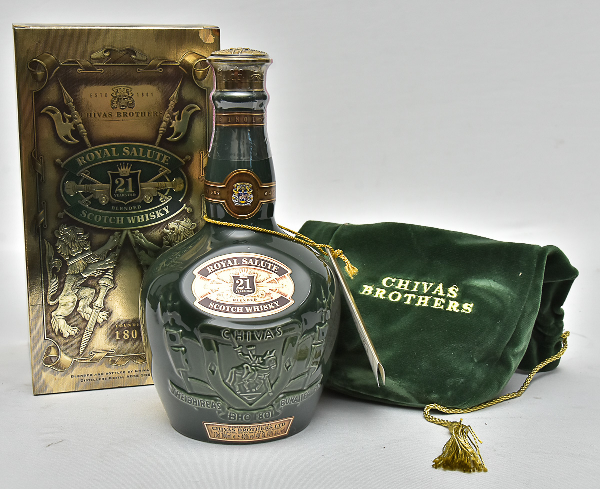 ウイスキー CHIVAS BROTHERS  SALUTE 21YEARS OLD BEBIDA - Royal Salute - Scotch Whisky - 21 Anos, (Chiva