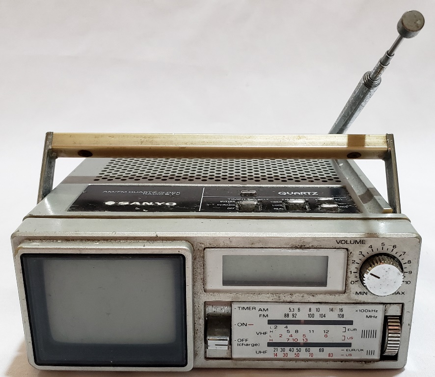 Vintage mini Tv E Rádio Am Fm Sanyo japan TPM2170 Funci