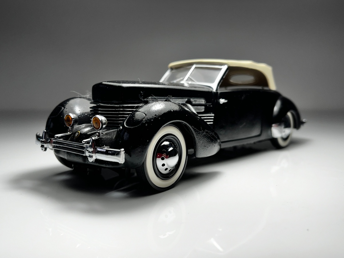 フランクリンミント　１９３７Cord 812 Phaeton Coupe 21780495.jpg
