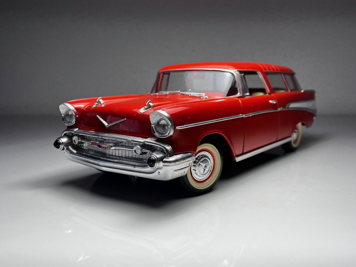 Chevrolet Nomad 1957 オレンジ 1957 Chevrolet Nomad Laranja - Road Tough Escala 1/18