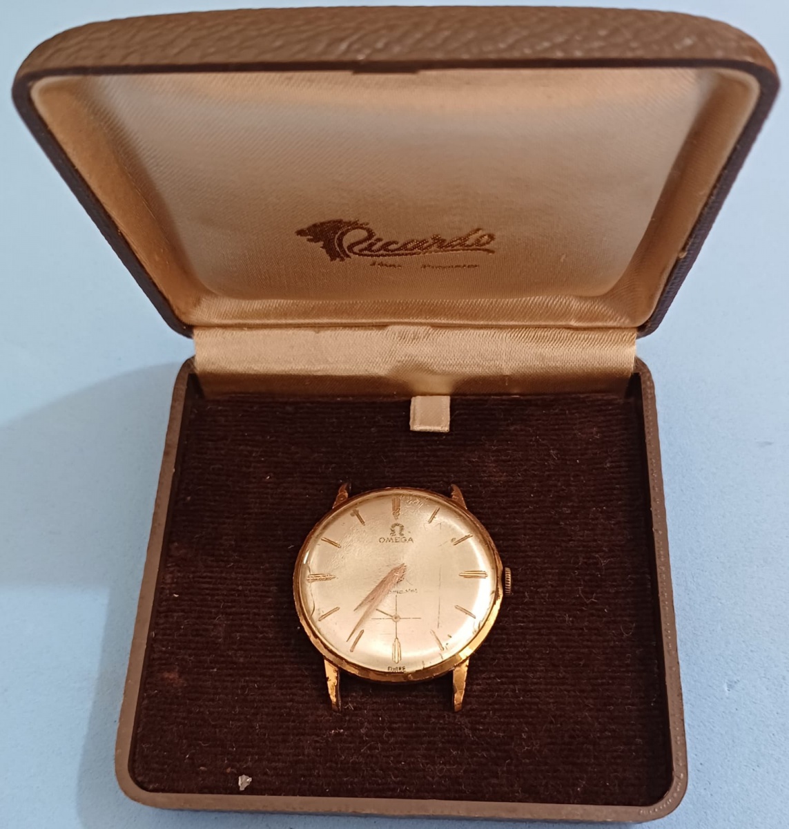 Relogio Omega Ferradura !! na caixa !! acervo de c