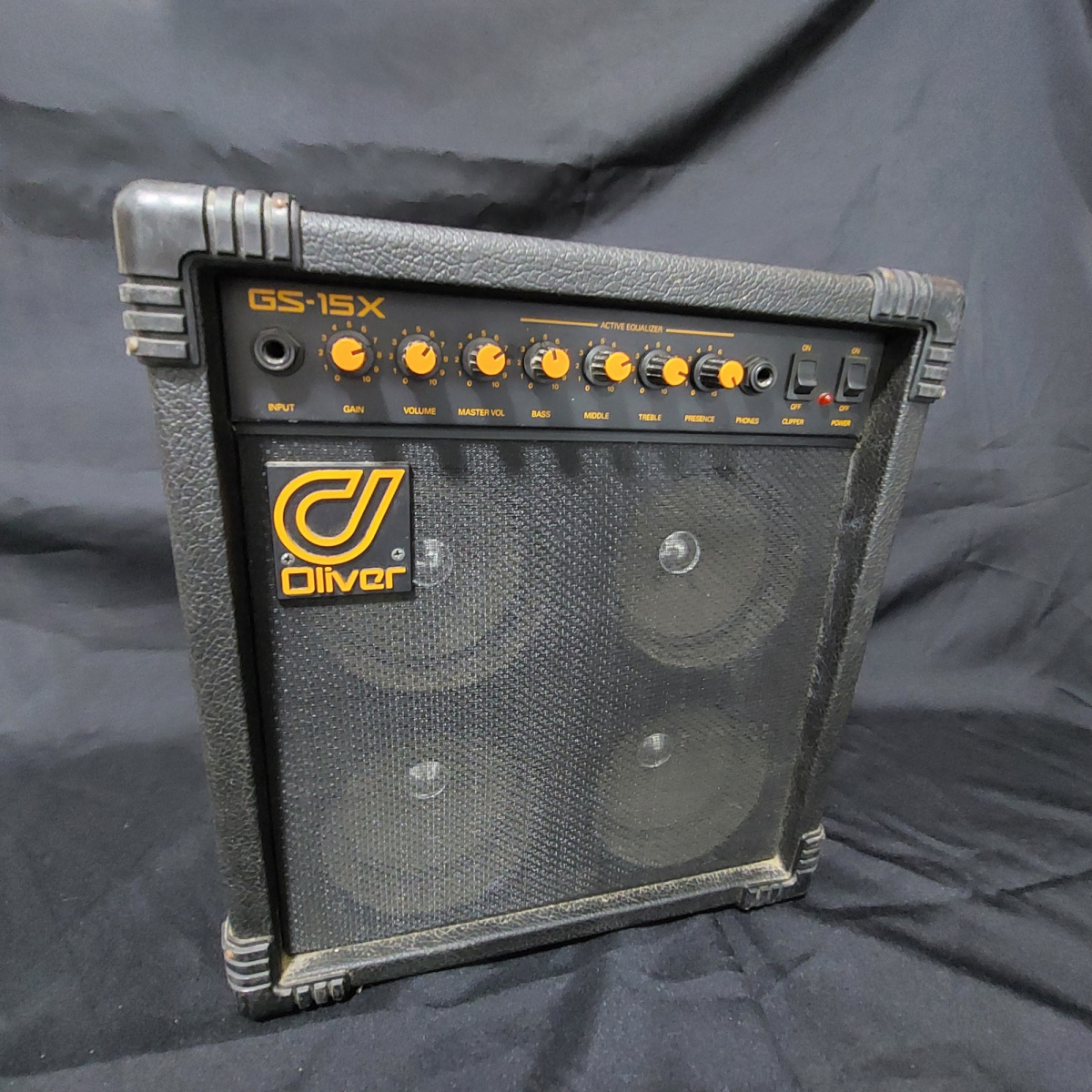 ELETRÔNICO – Amplificador OLIVER modelo GS-15X. 34X21x3