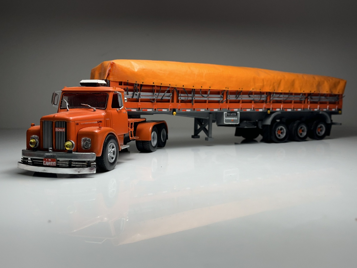 Scania Jacare Laranja - Ixo Escala 1/43 miniatura em Me