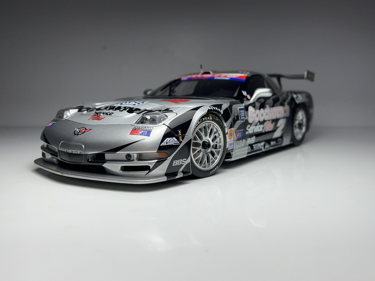 オートアート18/1 Corvette C5-R ミニカー Goodwrench 26895583.jpg