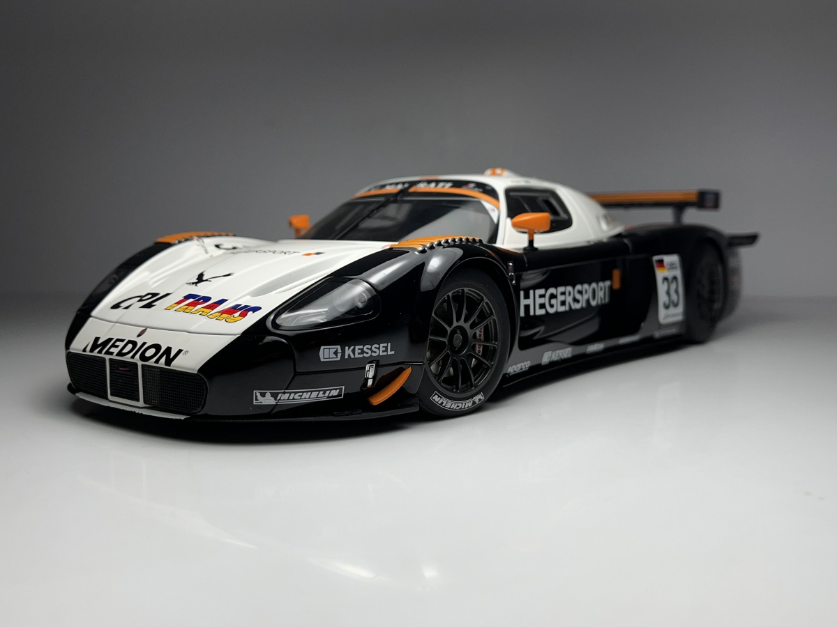 2010 Maserati MC12 FIA GT1 Championship A. Heger, A. Mu