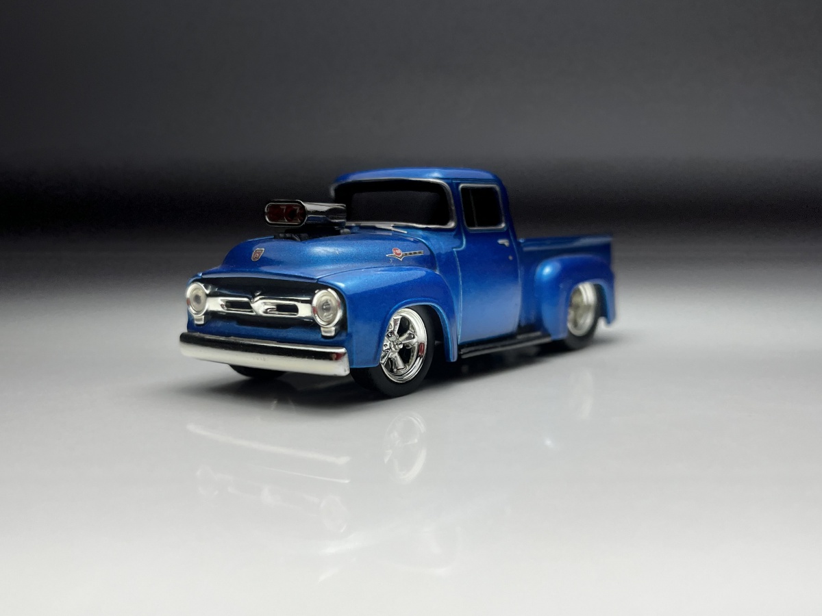 1956 Ford F-100 Azul Custom - M2 Models Escala Aprox 1/