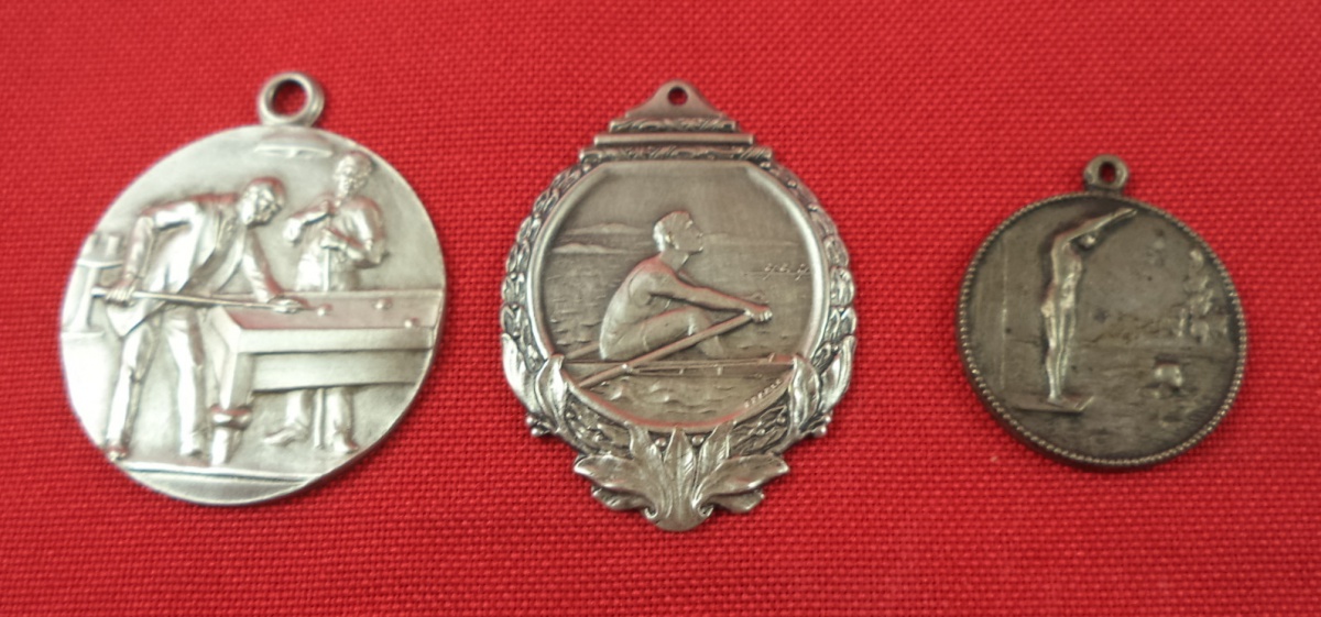 Medalhas dos meados do século XX (anos 20-30), represen