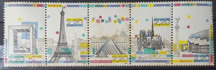França/"Locais de Paris" - Série completa de selos c/ goma e oxidação ano 1989.