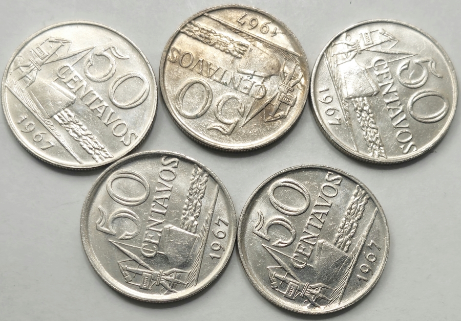 Brasil - lote com 05 escassas moedas de 50 centavos ano 1967 estado de conservação S e FC.