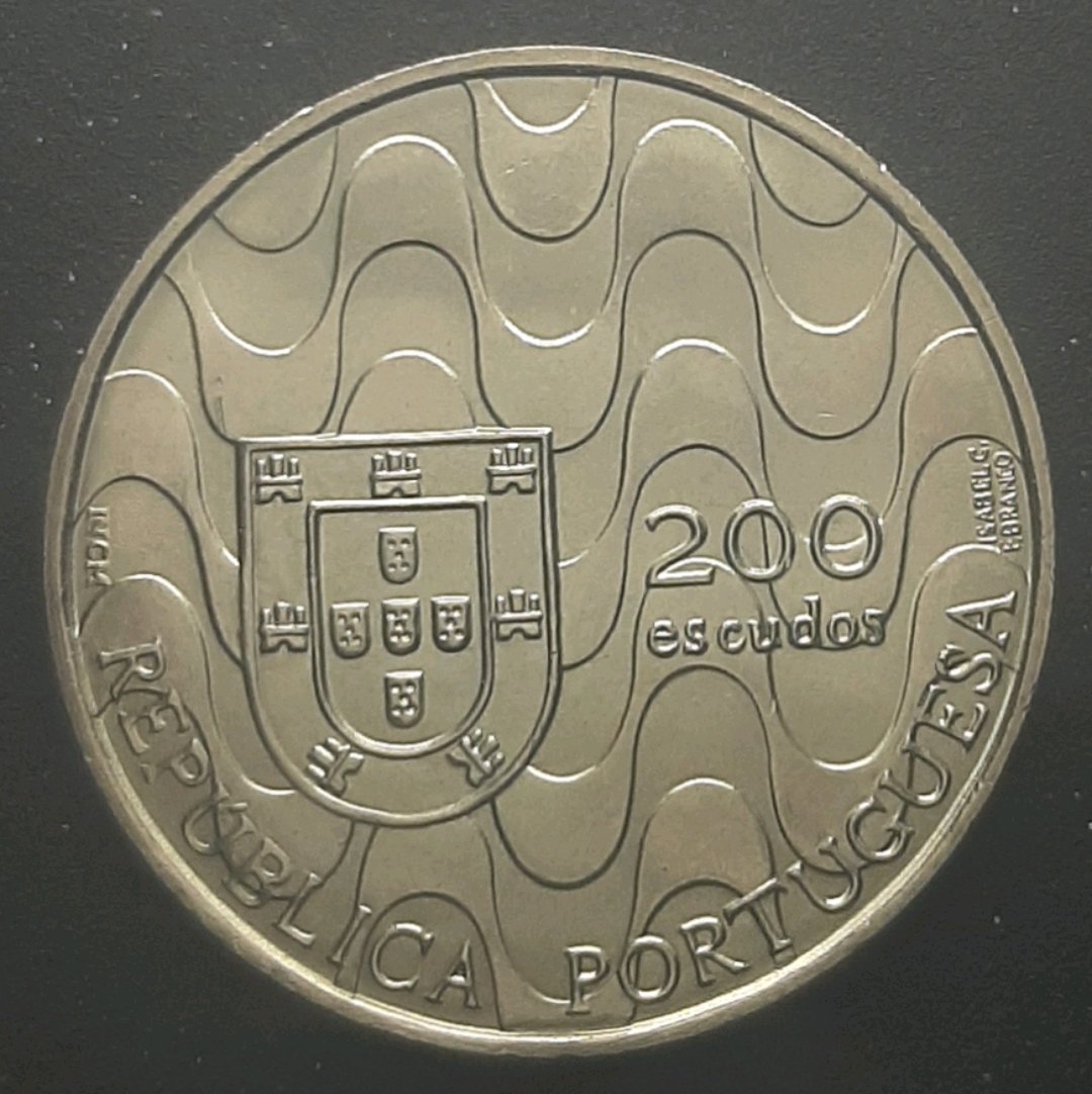 PORTUGAL - MOEDA DE NÍQUEL - 200 ESCUDOS - SOBERBA