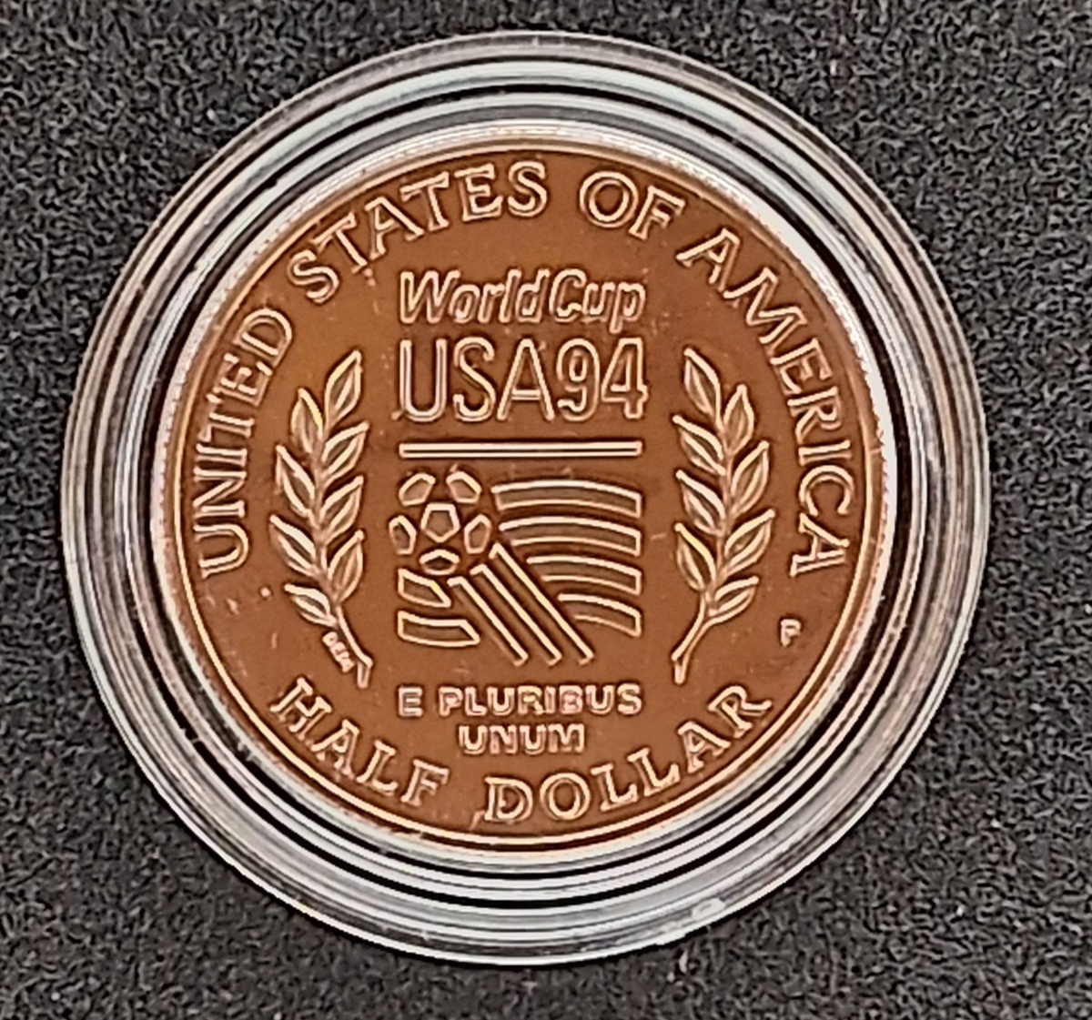 Estojo Estados Unidos com Moeda  dólar 1994 - Proof Fc - Comemorativa Copa do Mundo de Futebol de 1994 - Cupro Niquel - 11,34 g - 30,61 mm - Km 246 com Certificado