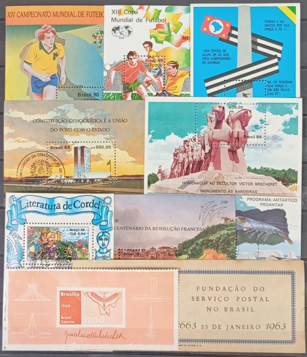 Brasil - Seleção de 10 blocos do Brasil, todos diferentes sem carimbo ou com carimbos comemorativos. Alguns podem apresentar leves pontos de óxido  no verso. Valor de catálogo acima de R$ 200,00.