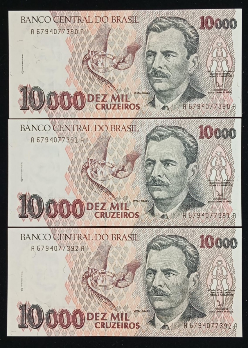Brasil - Seleção de 3 cédulas no valor de 10.000 Cruzeiros, Vital Brazil em estado flor de estampa.