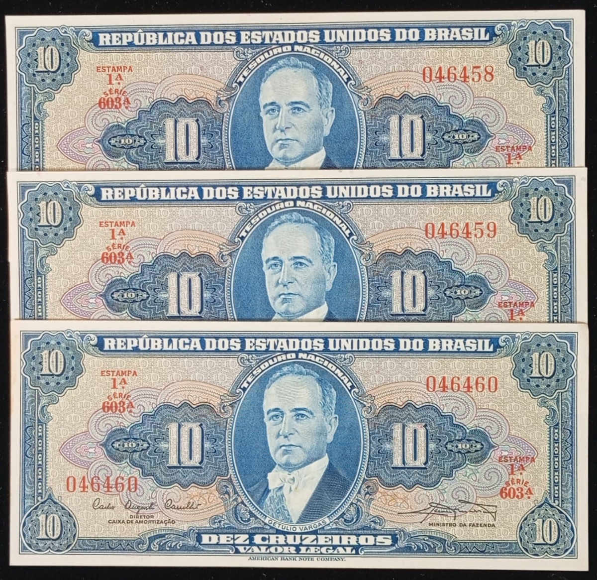 Brasil - Seleção de 3 cédulas no valor de 10 Cruzeiros, Getúlio Vargas, ABN em ótimo estado de conservação. Cédulas nunca circuladas com levíssimas marcas de dobra central.