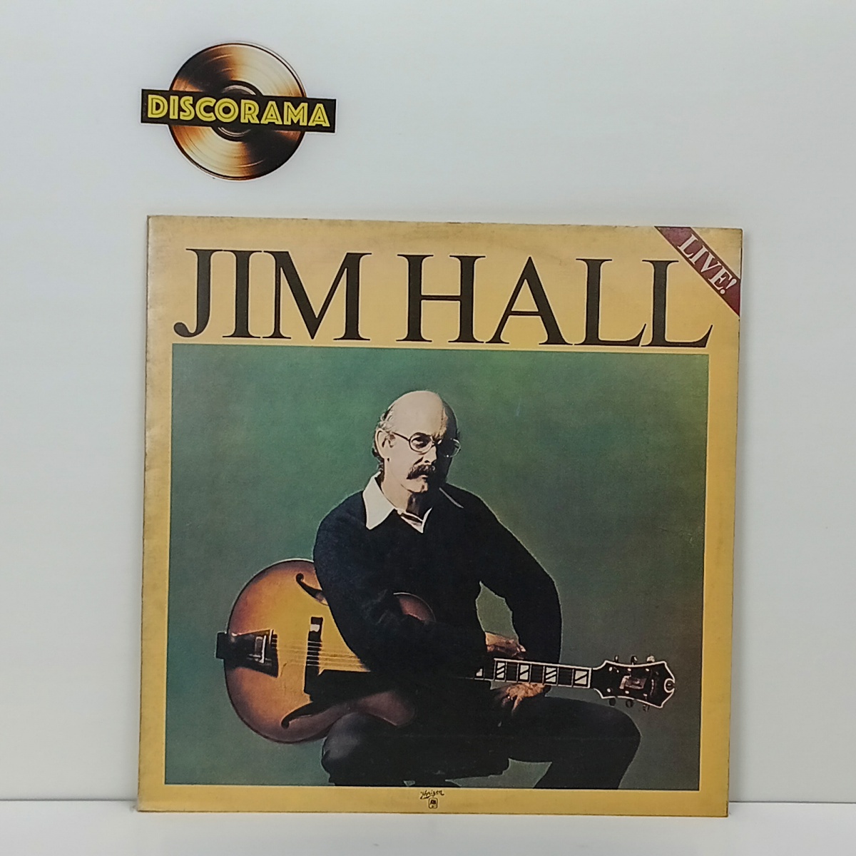 JIM HALL  -  LIVE!  -  CAPA GATEFOLD  -  ASPECTO DO DISCO: EXCELENTE  /  ASPECTO DA CAPA: VG+  -  1975  -  LP DISCO DE VINIL (Verifique com atenção as imagens deste lote e entre em contato conosco até um dia útil antes ...